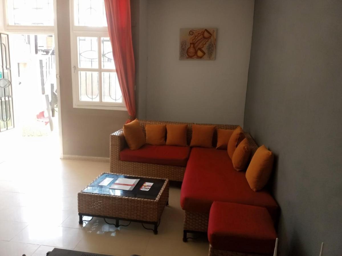 Residences Hotels Sejours Affaires Abidjan Esterno foto