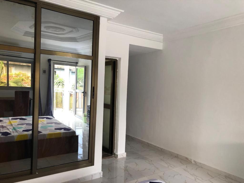 Residences Hotels Sejours Affaires Abidjan Esterno foto