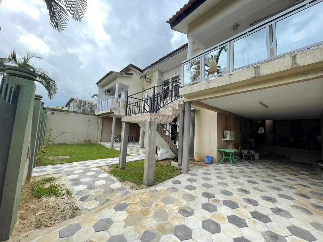 Residences Hotels Sejours Affaires Abidjan Esterno foto