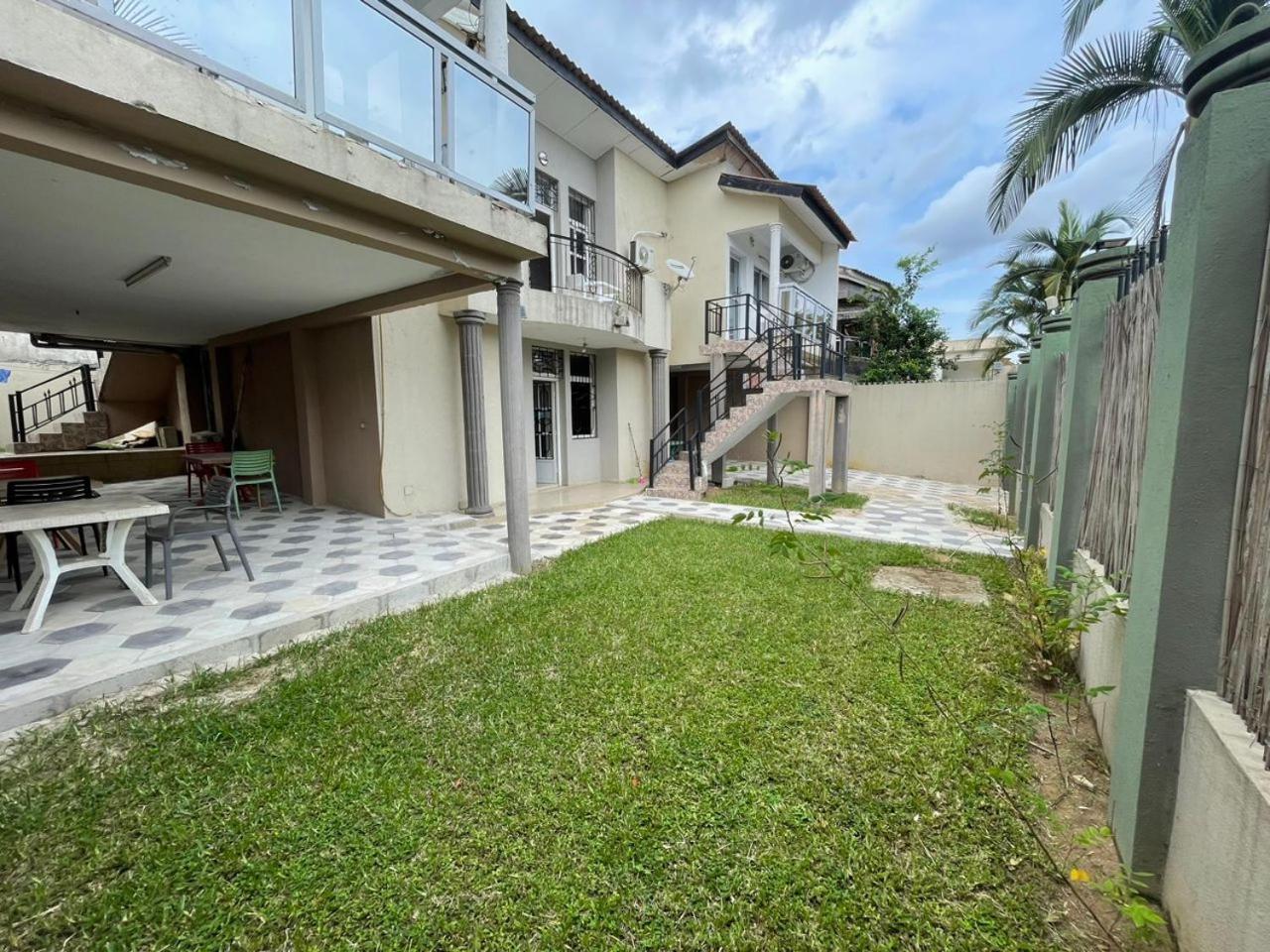 Residences Hotels Sejours Affaires Abidjan Esterno foto